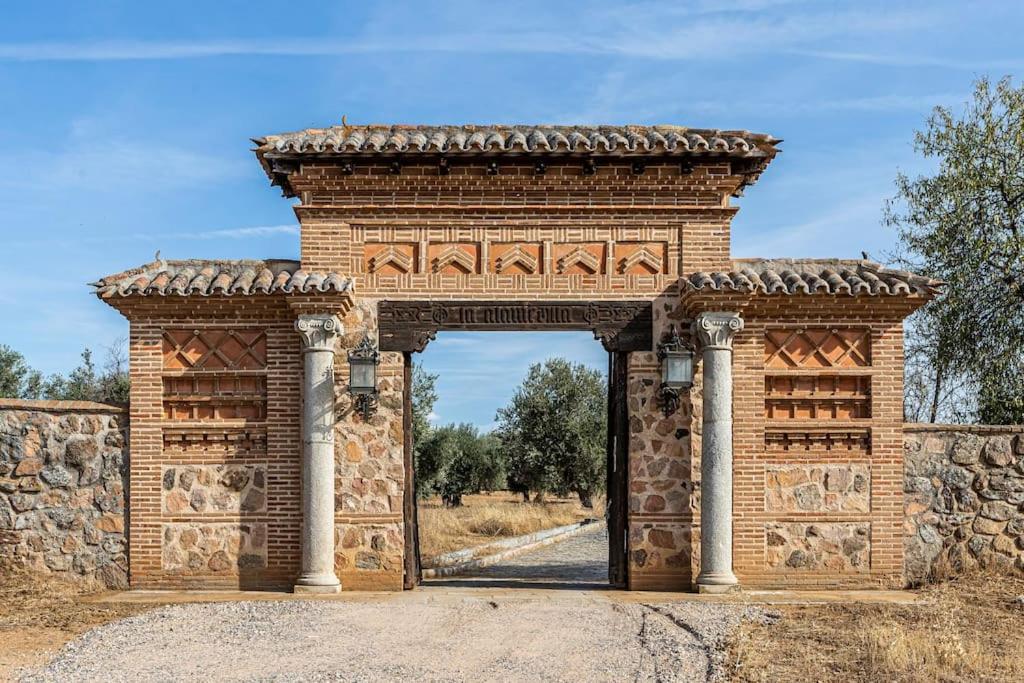 Casa Palacio Toledo Puy Du Fou Экстерьер фото