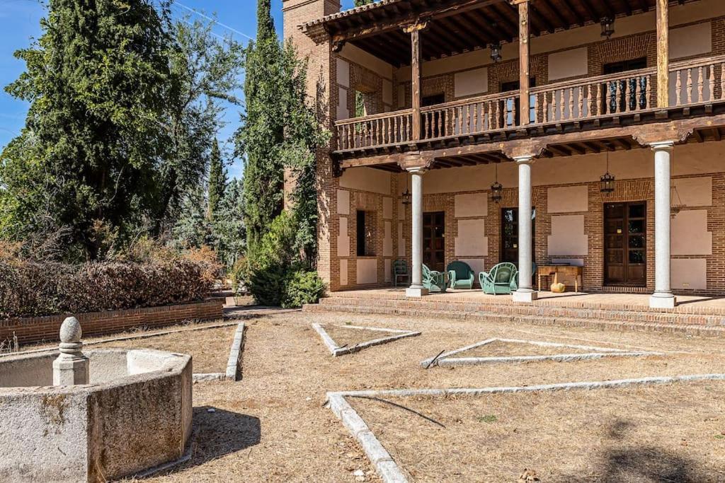 Casa Palacio Toledo Puy Du Fou Экстерьер фото